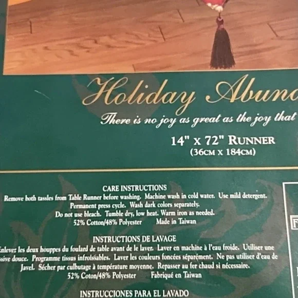 Hallmark Table Runner 72" - Picture 4 of 8